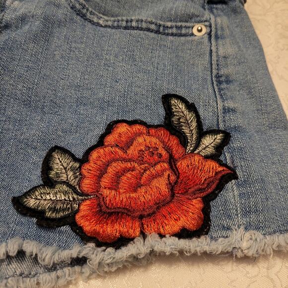 Express Rose Embroidered Denim Shorts Size 0 Low Rise Shortie Summer Style - Picture 3 of 8